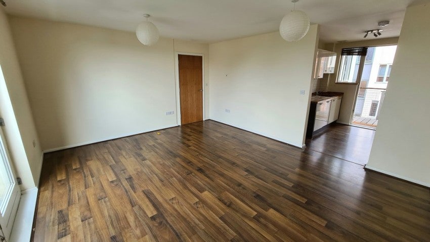 Flat Burgess Square in Brackley