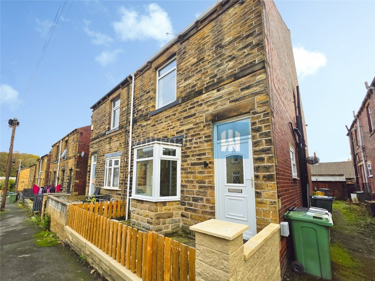 House Pearl Street in Kirklees