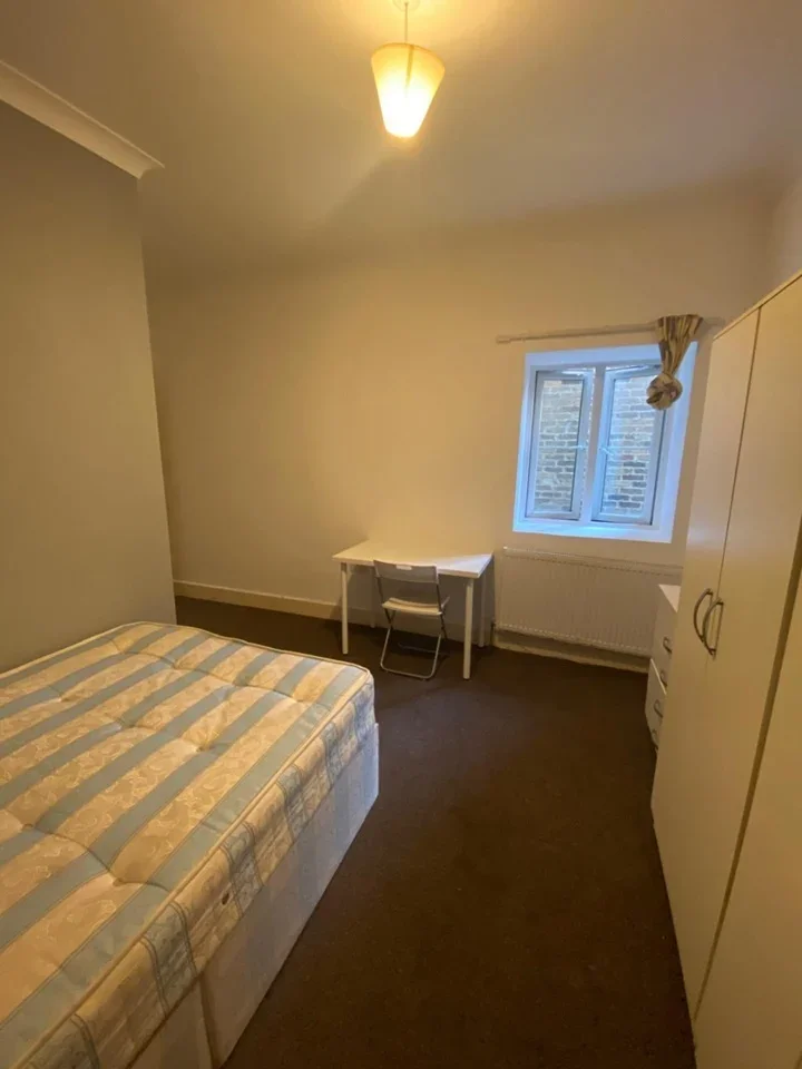 Room Goodhall Street in Greater London