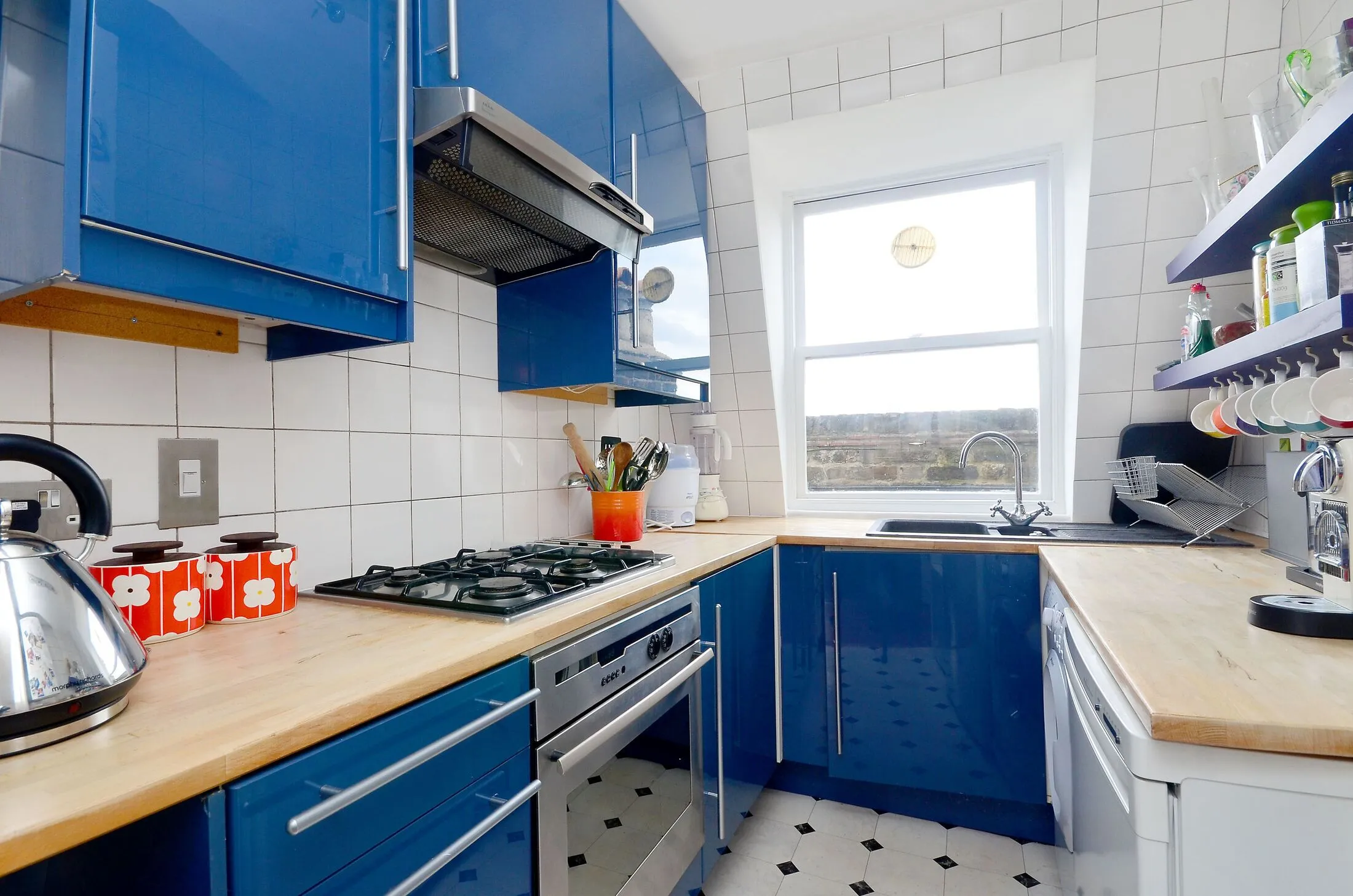 Flat Haverstock Hill in Greater London