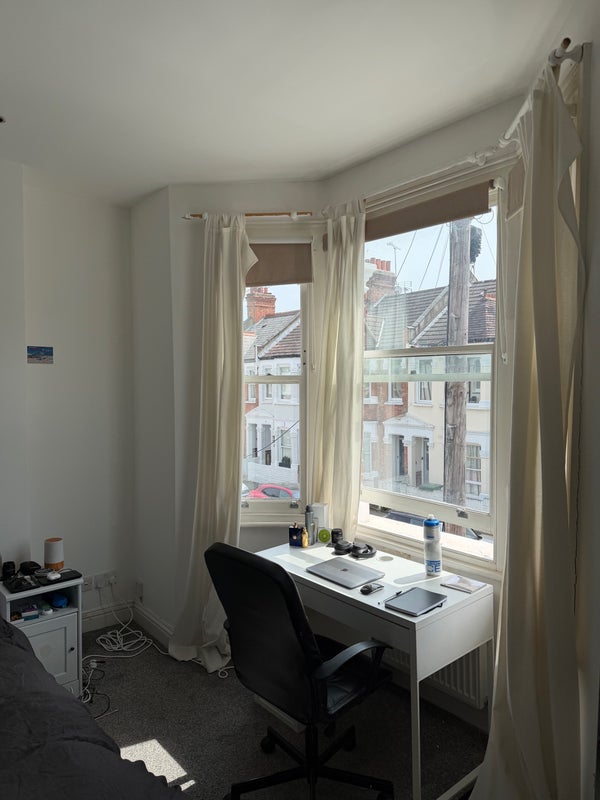 Room Mablethorpe Road in Greater London