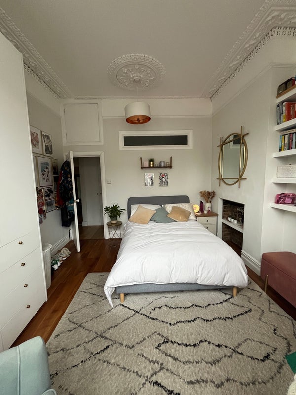 Room Foulser Road in Greater London
