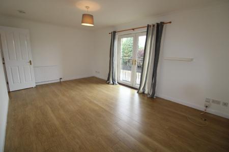 Flat Ladysmill Court in Falkirk