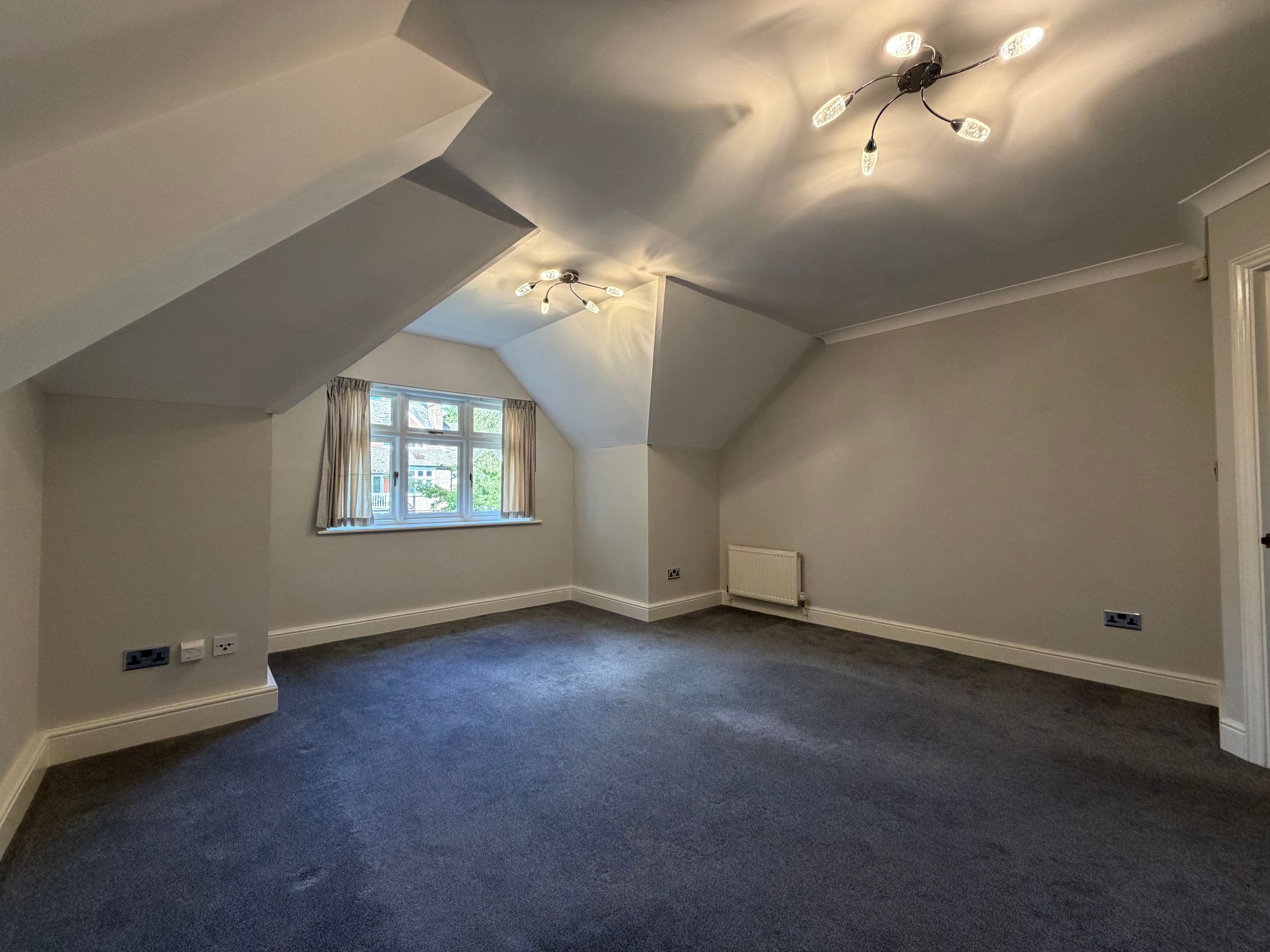 Flat Kingswood Road in Tunbridge Wells