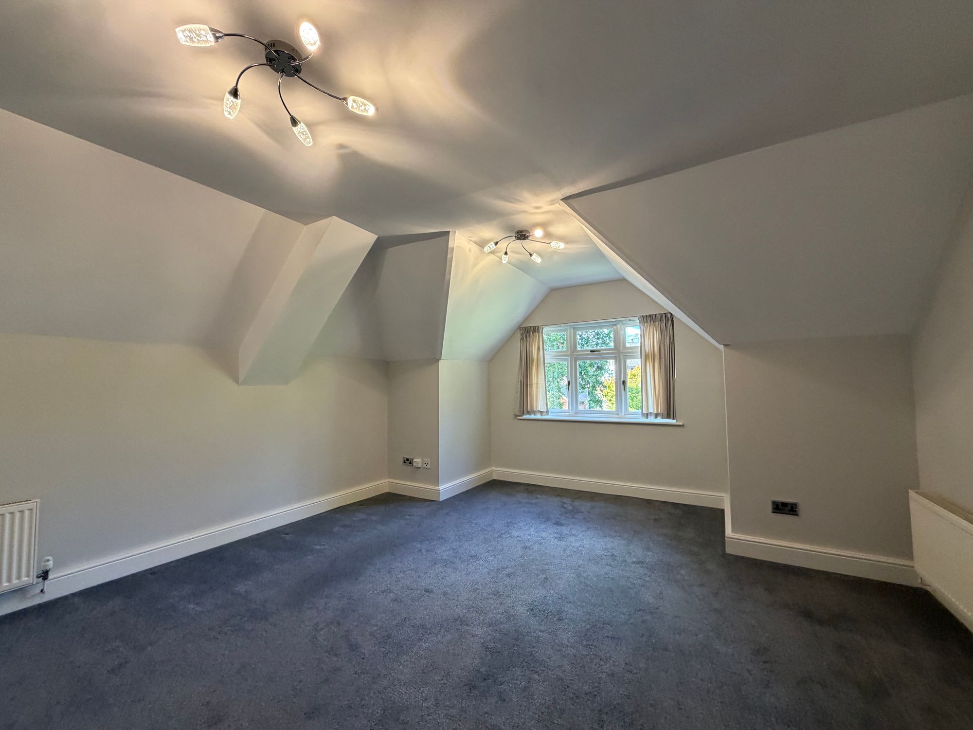 Flat Kingswood Road in Tunbridge Wells