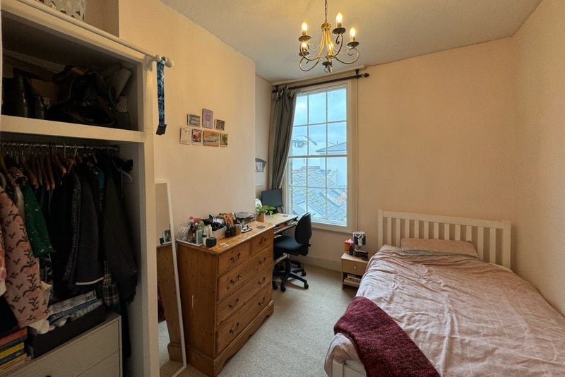 Room Wix's Lane in Greater London