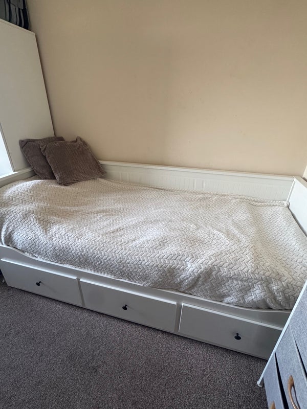 Room Lower Richmond Road in Greater London