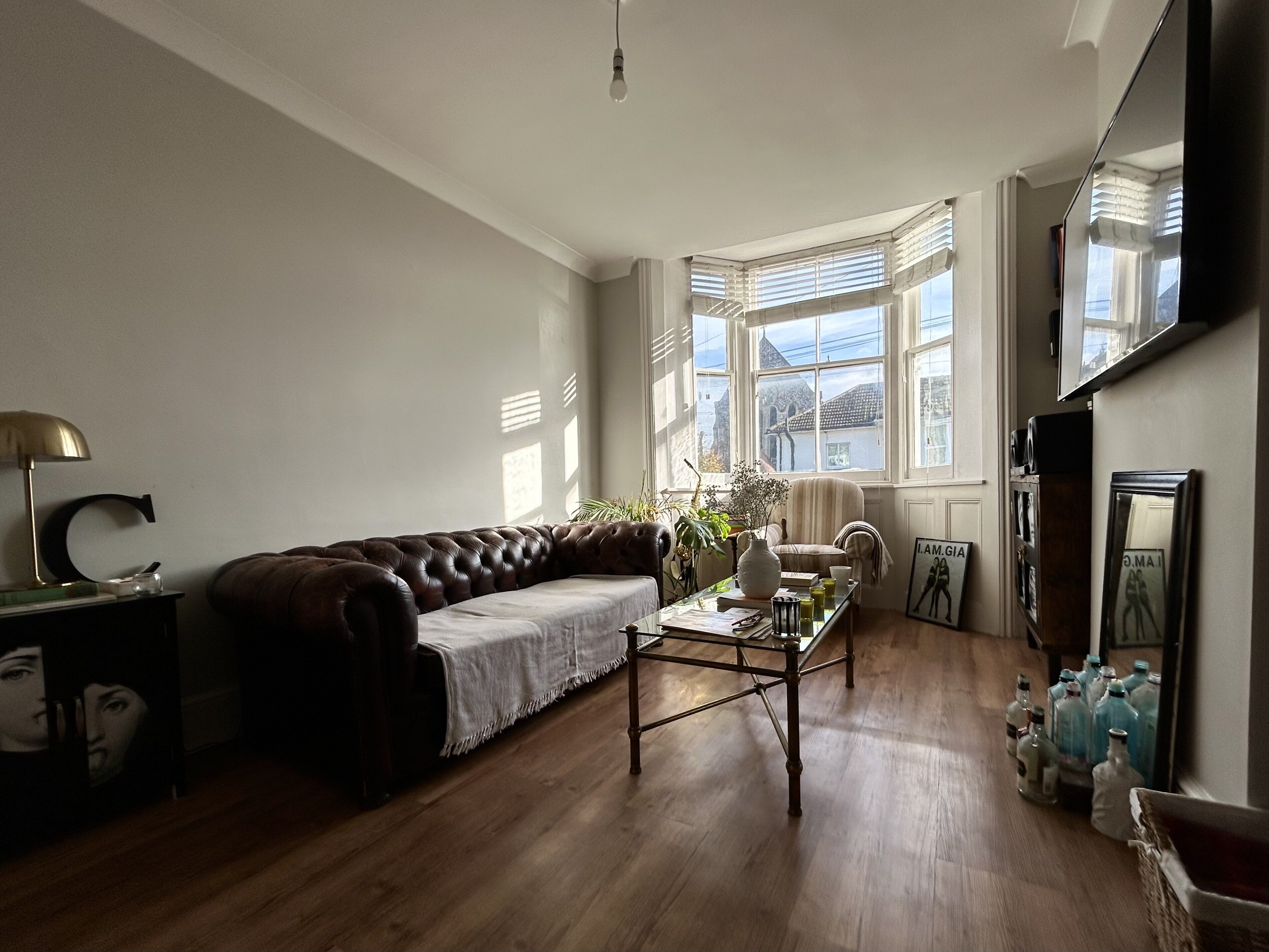 Flat Clifton Road in Worthing
