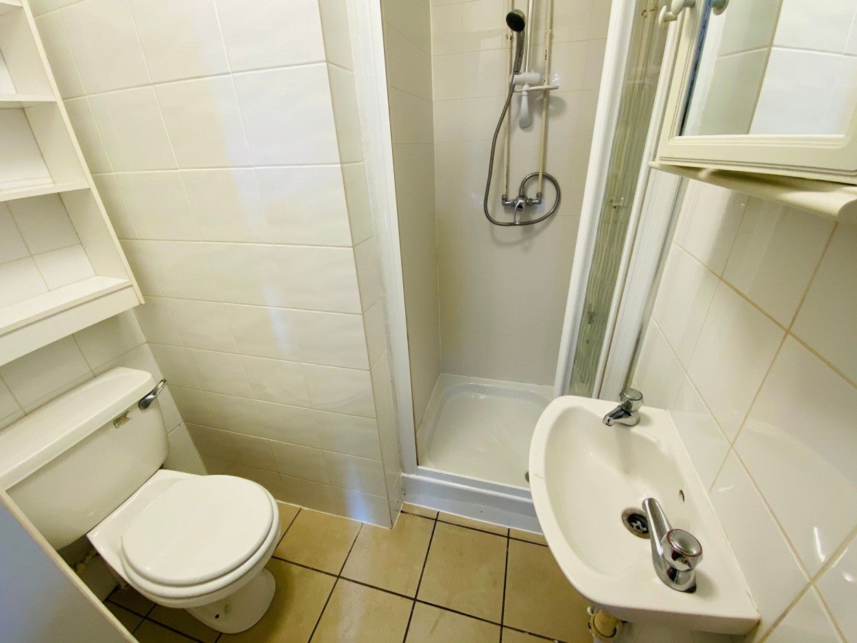 Flat Redland Road in Bristol