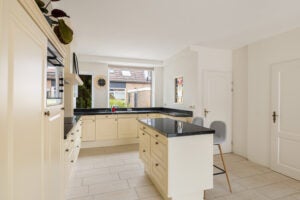 Tussenwoning te koop: Holterschans 9, Nieuwegein