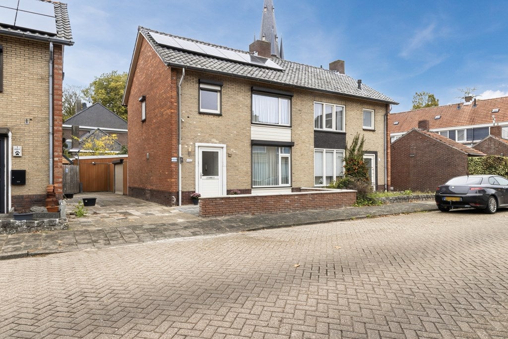Huis Gastelseweg 4 in Budel