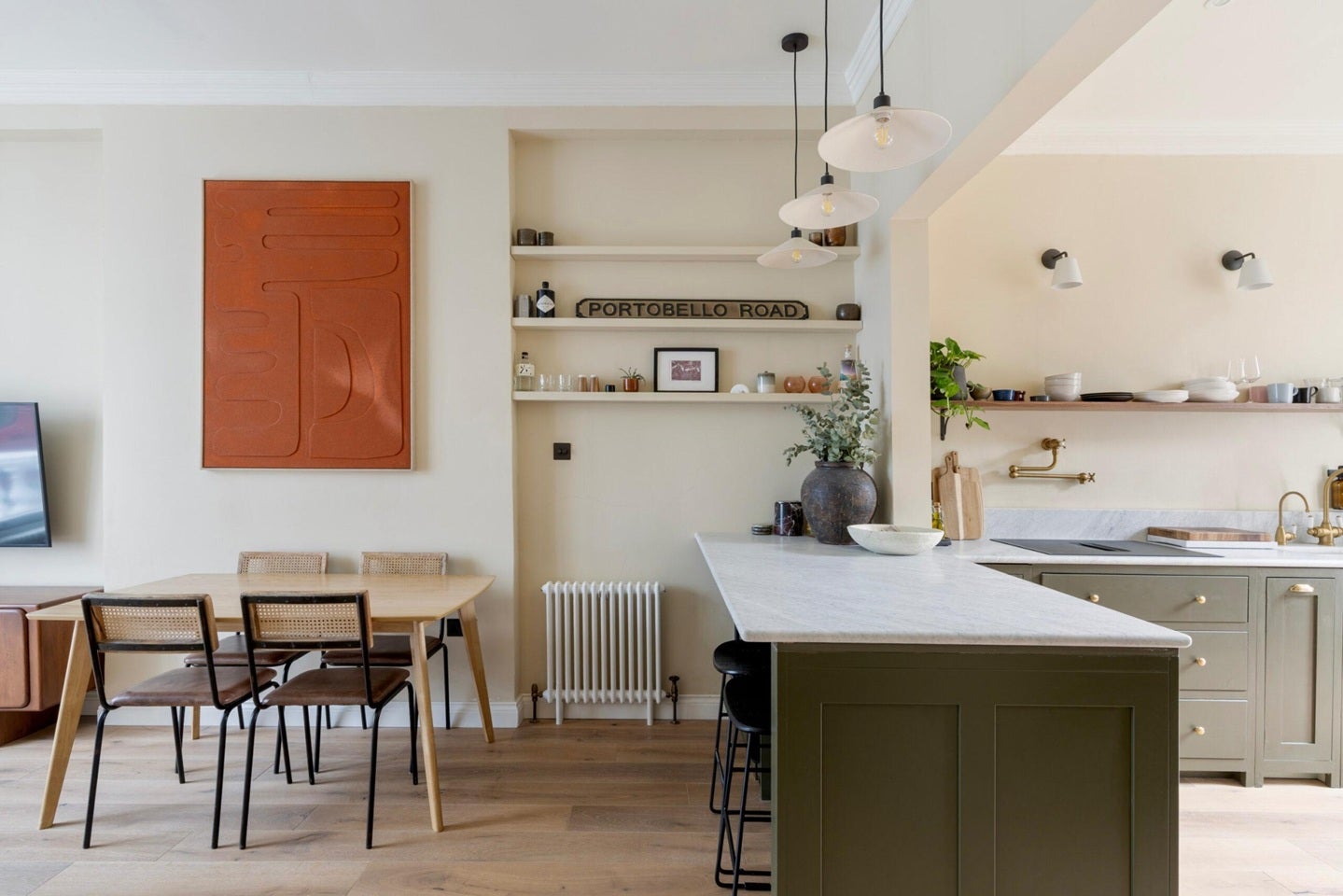 Flat St Stephen's Gardens in City of Westminster