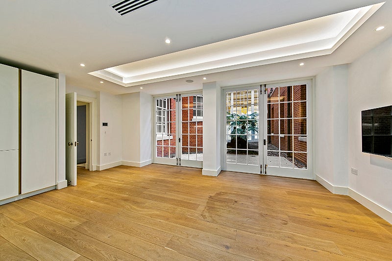 Flat Richmond Hill in Greater London