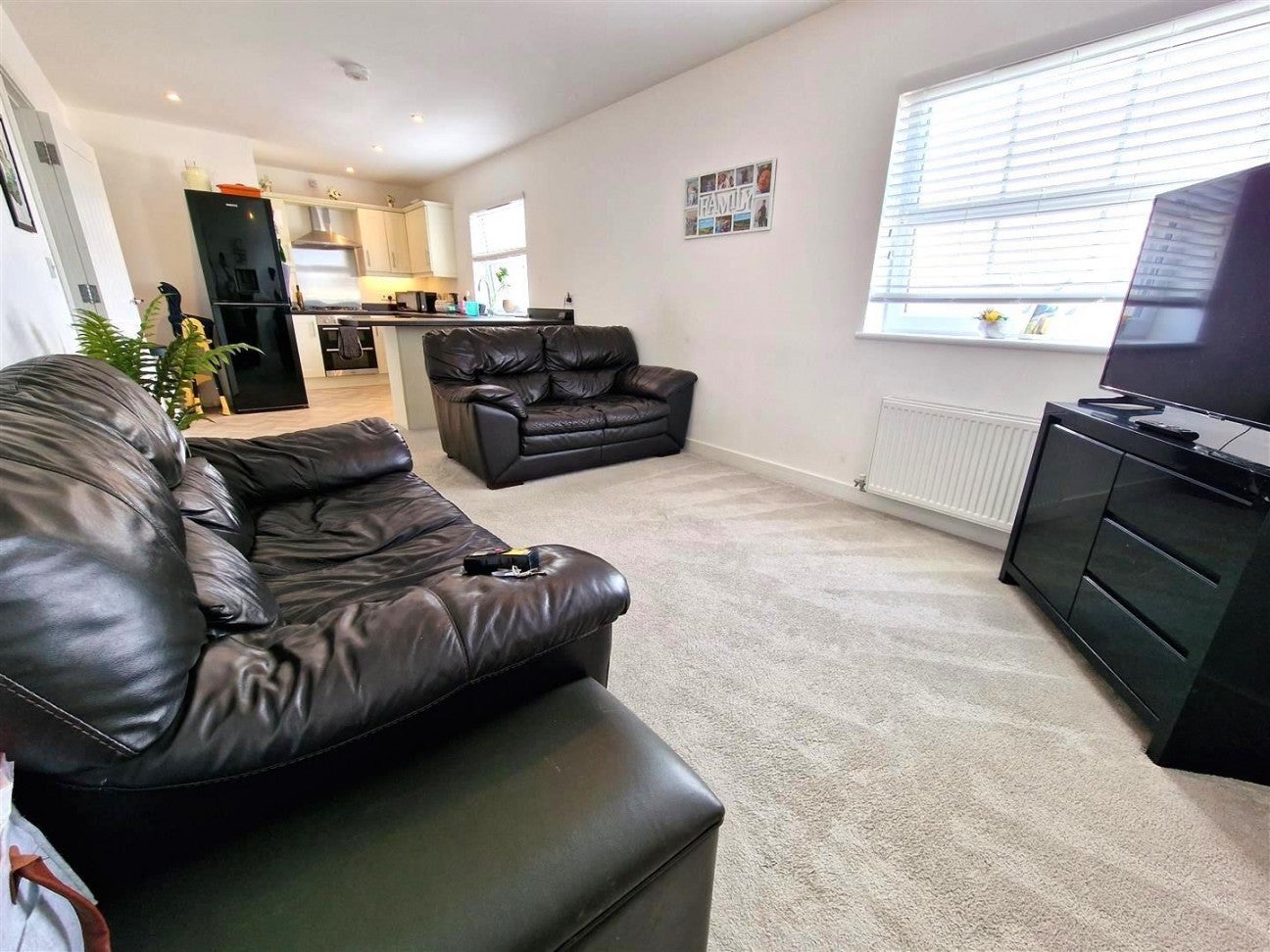 Flat Kangaw Place in Poole