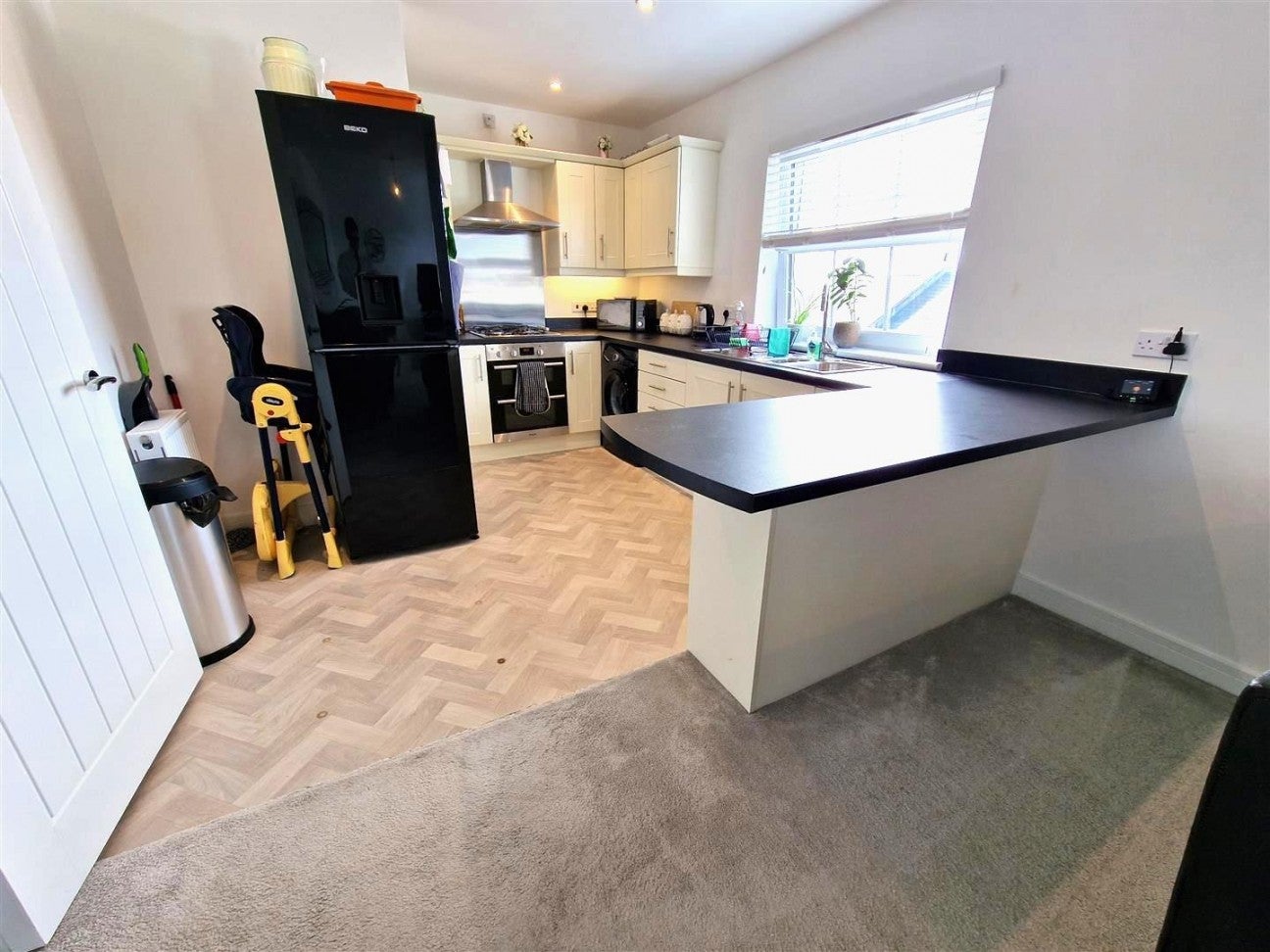 Flat Kangaw Place in Poole