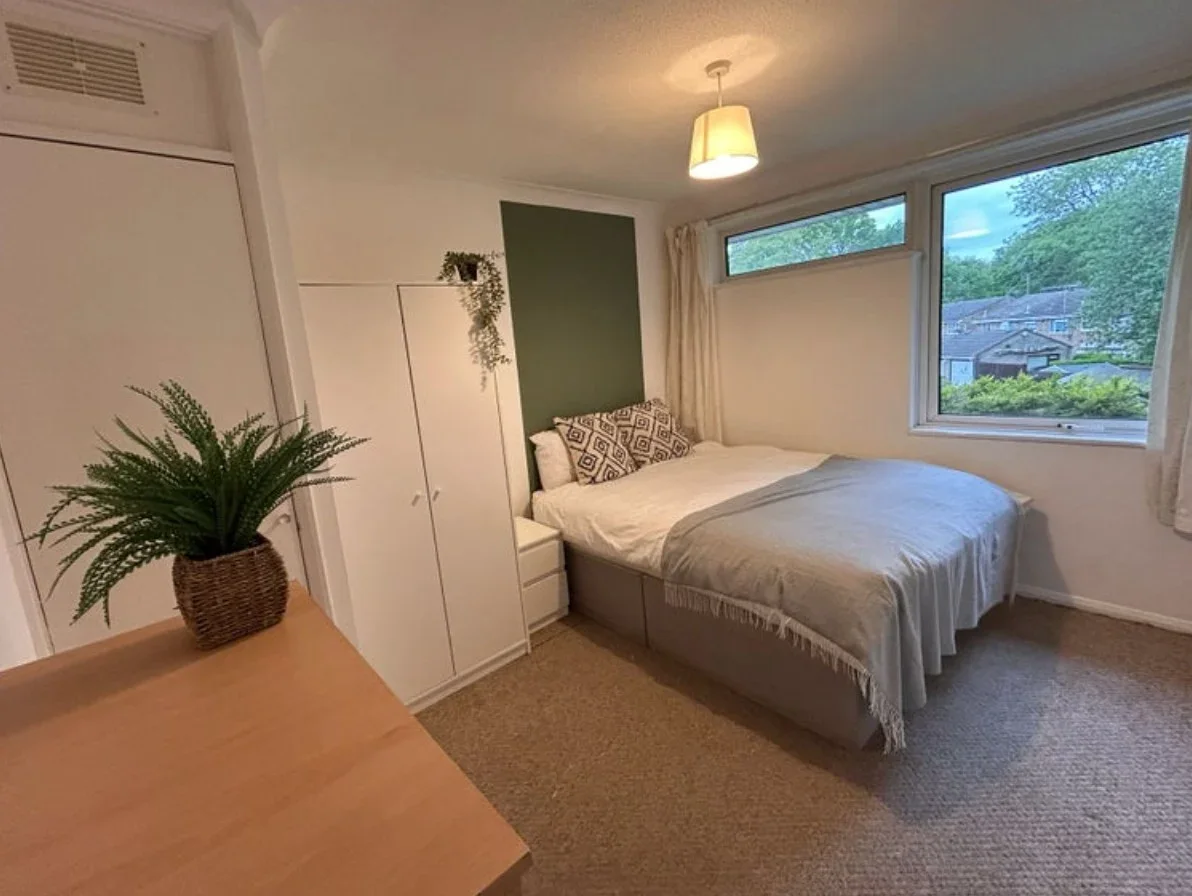 Room Oakwood Drive in Southampton