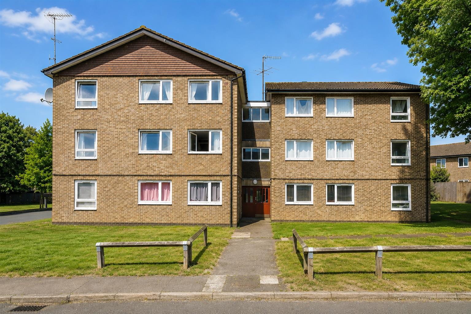 Flat Watermead in Reigate and Banstead