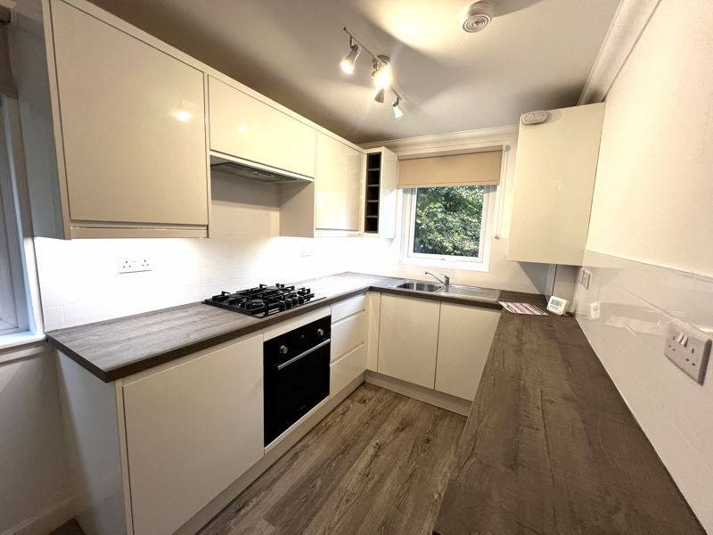 Flat Beaufort Crescent in Kirkcaldy
