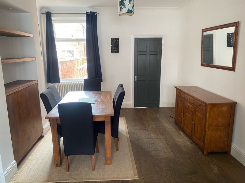 Room Grosvenor Street in Trafford