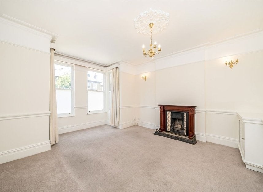 House Elsie Road in Greater London
