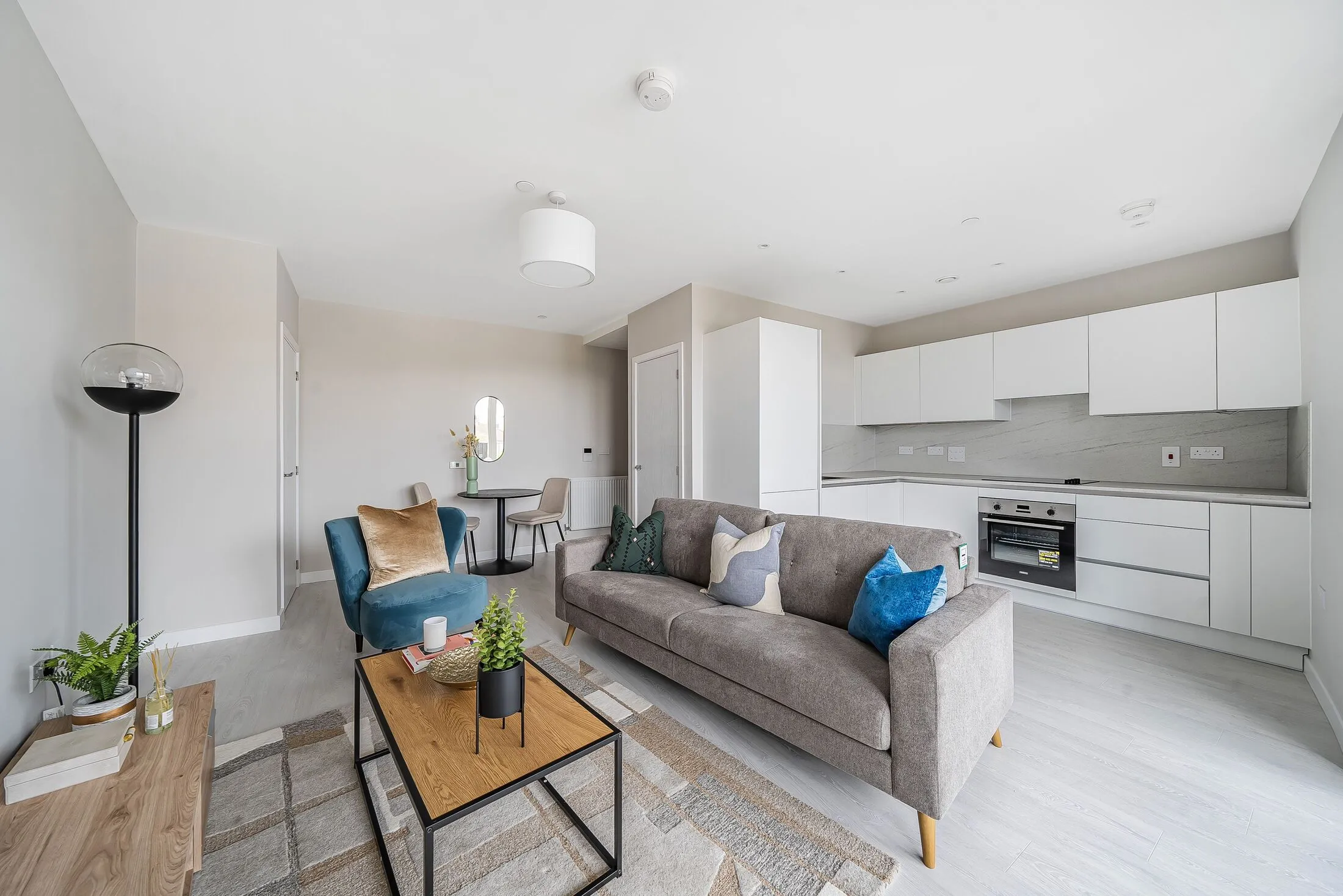 Flat Tyrrel Way in Greater London