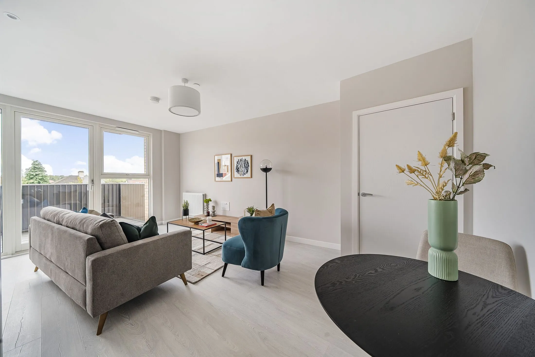 Flat Tyrrel Way in Greater London