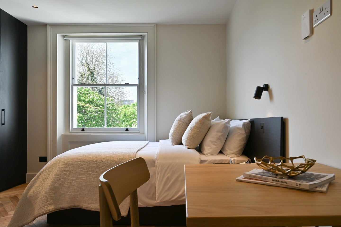Flat St Stephen's Crescent in City of Westminster