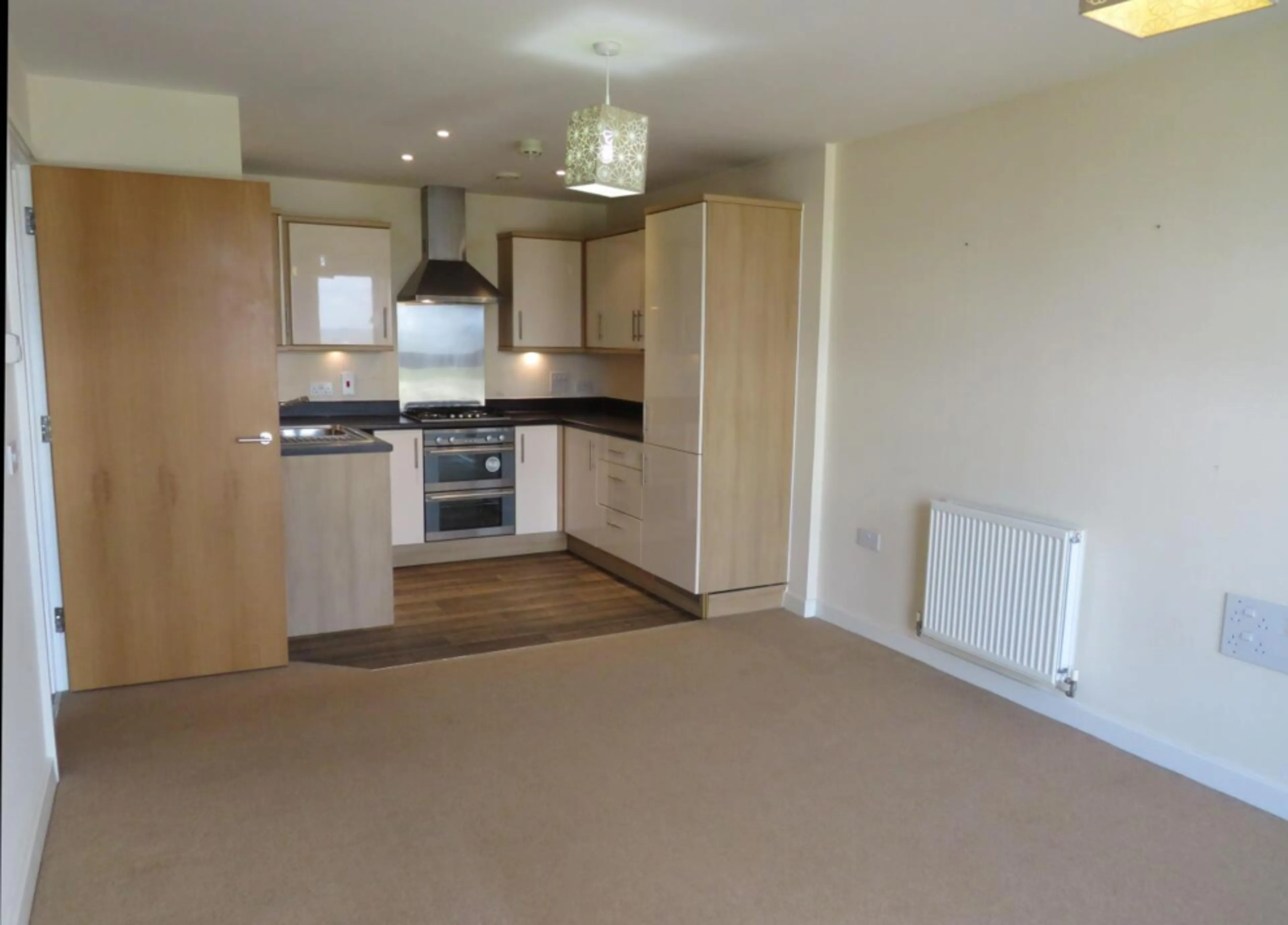 Flat Northolt Road in Greater London