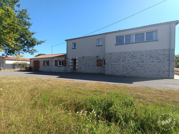 House Rue du Docteur Auguste Guilmin in Pornic