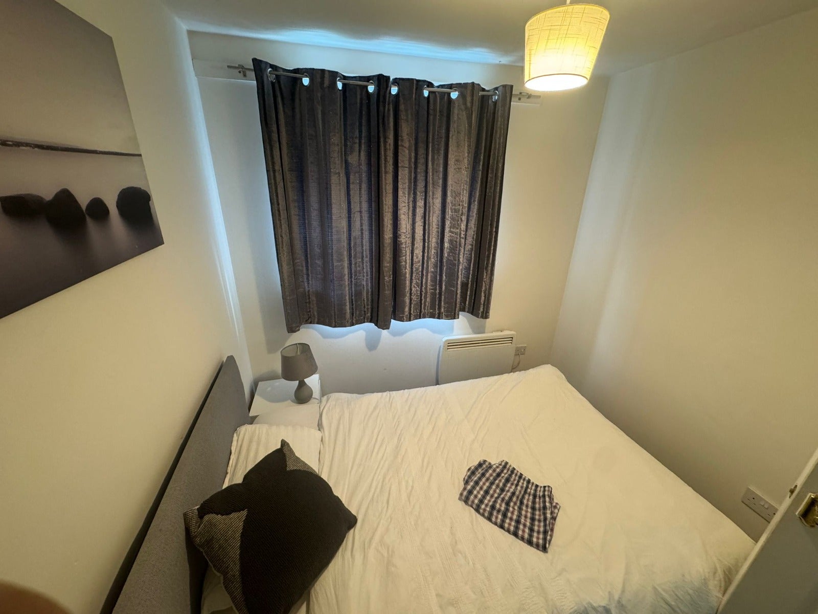 Flat Larch Gardens in Manchester