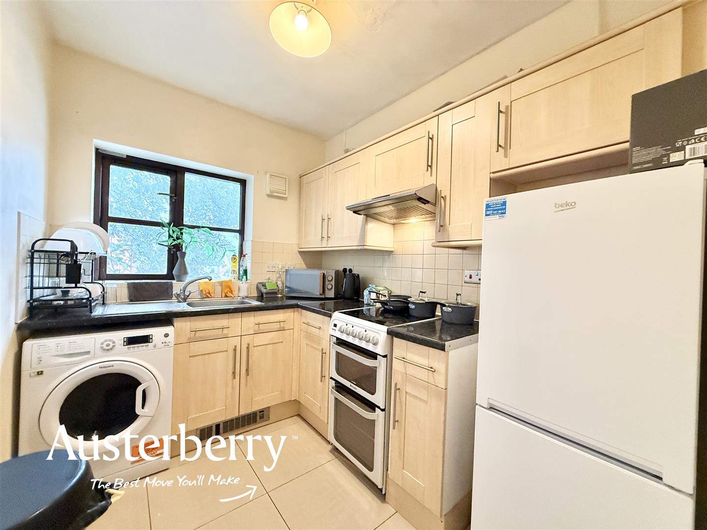 Flat Meir Road in Stoke-on-Trent