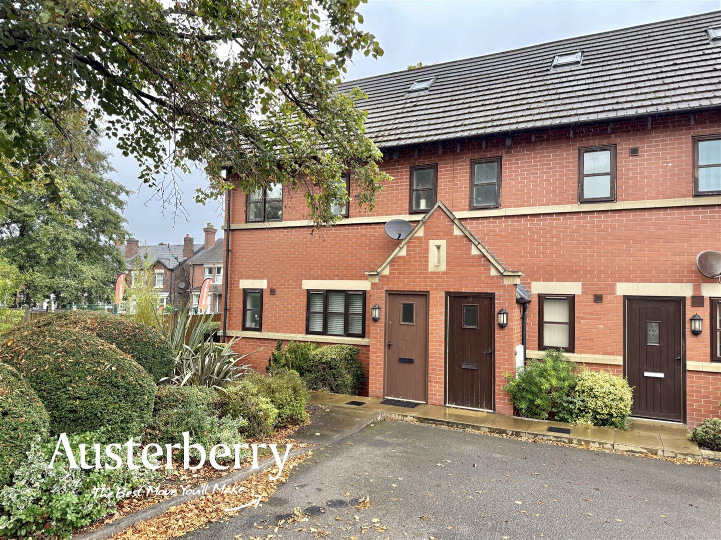 Flat Meir Road in Stoke-on-Trent