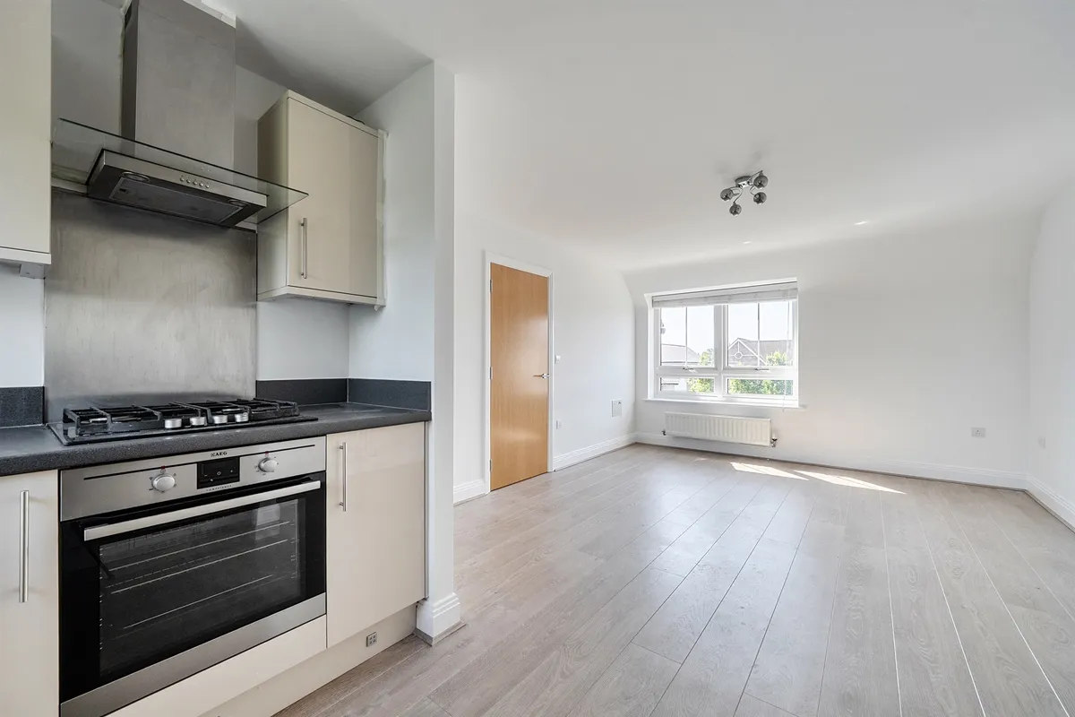 Flat Kingfisher Drive in Maidenhead