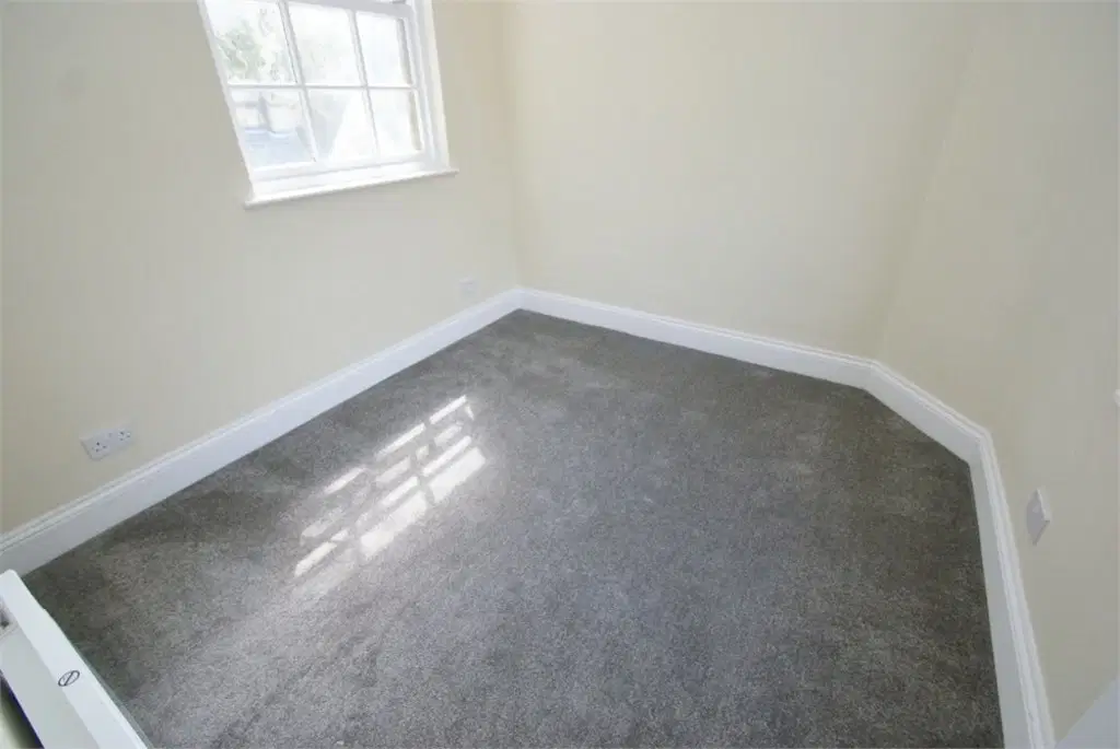 Flat Warwick Street in Rugby
