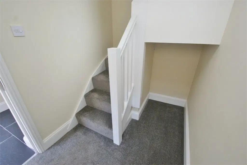 Flat Warwick Street in Rugby