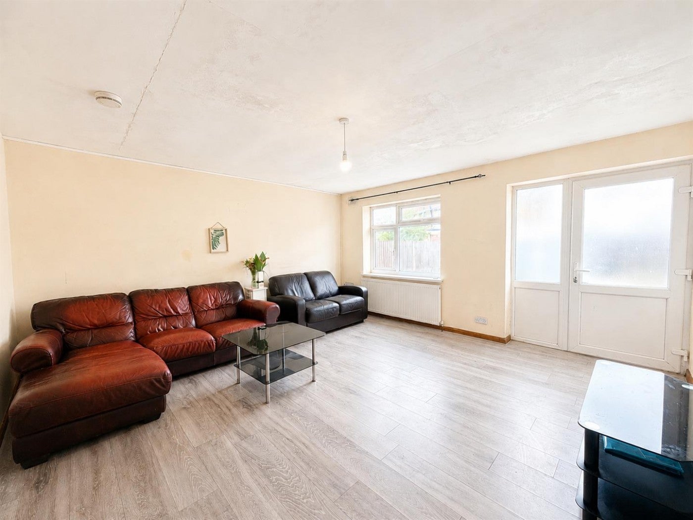 Flat Ash Grove in Greater London