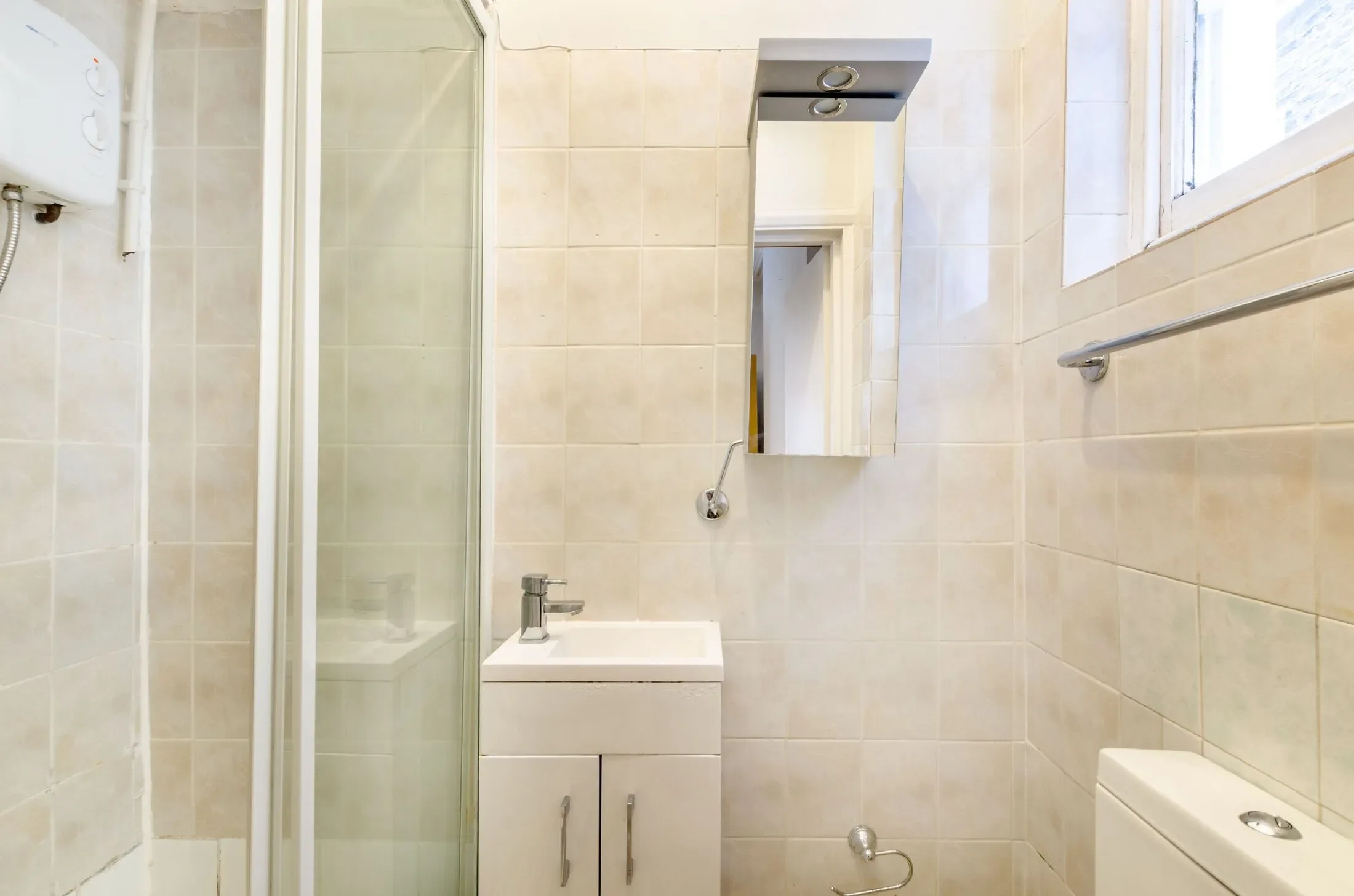Flat Adamson Road in Greater London