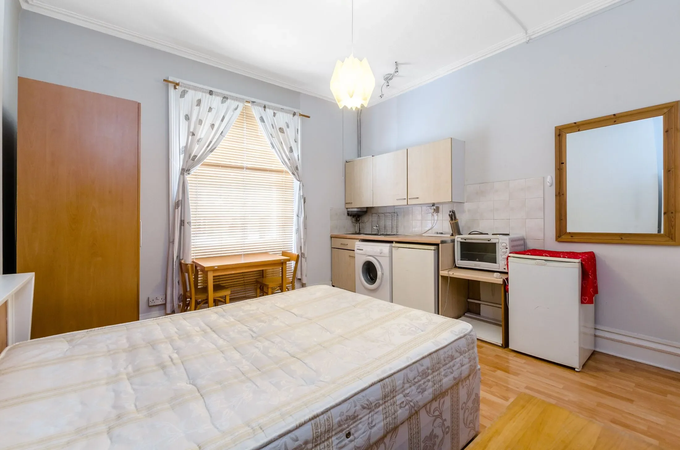 Flat Adamson Road in Greater London
