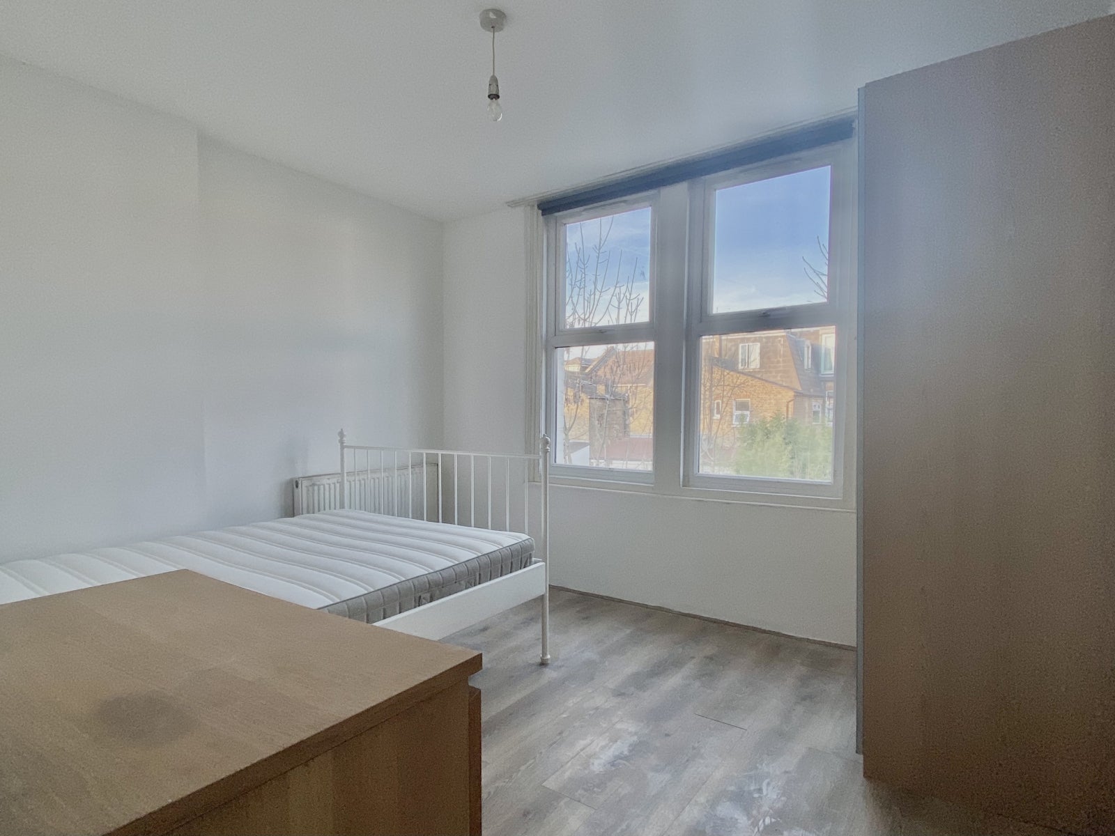 Flat Lucien Road in Greater London
