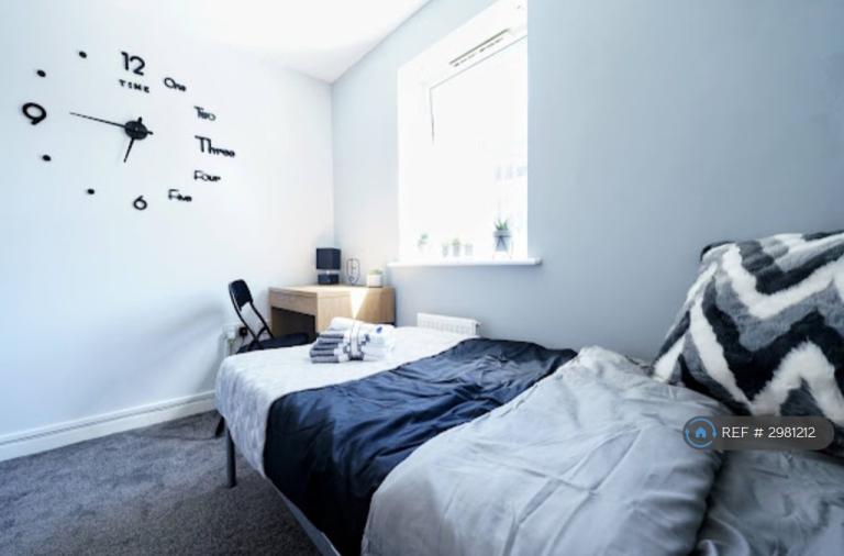 Room Poppleton Close in Coventry