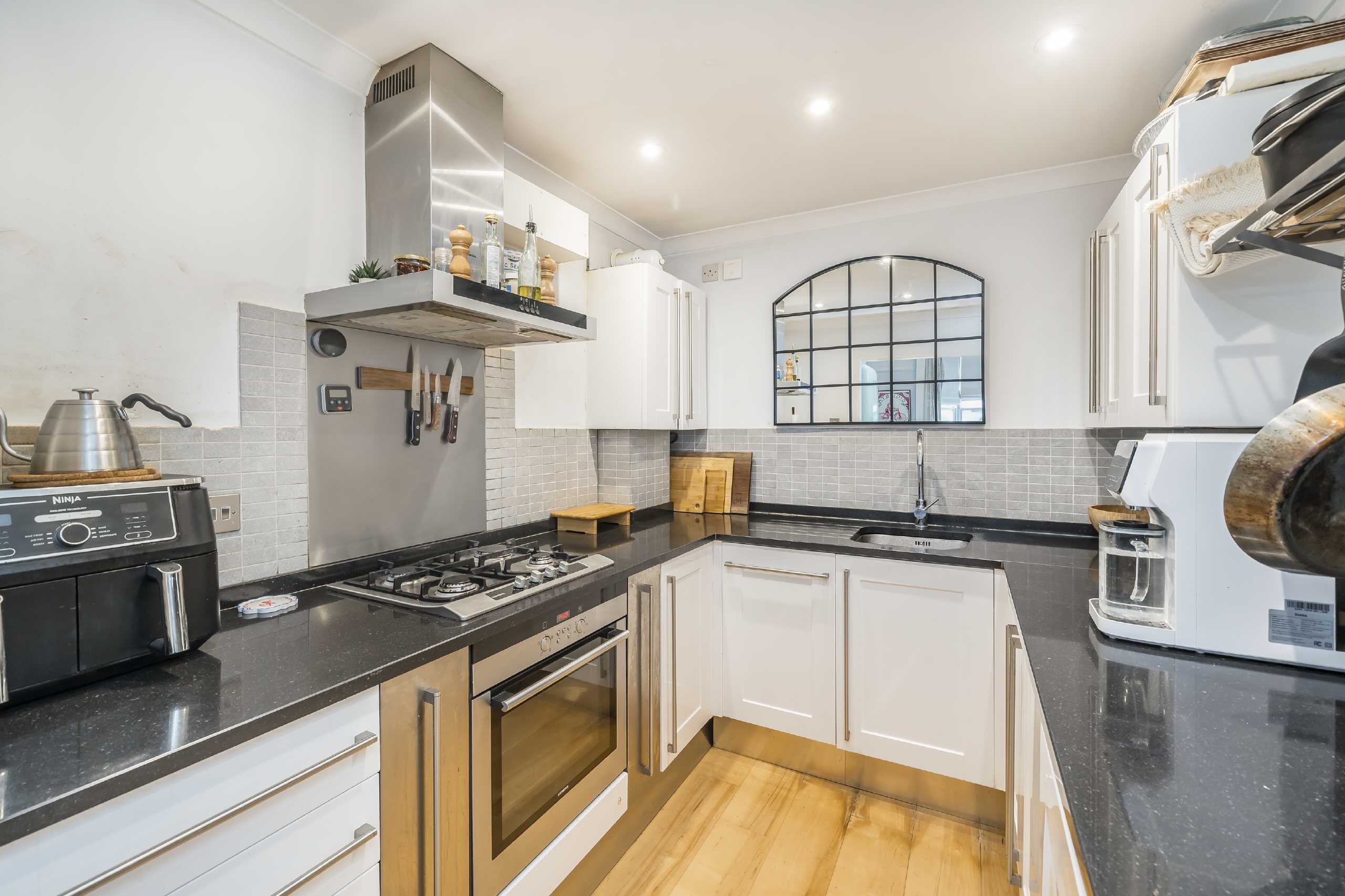Flat Pelham Road in Greater London