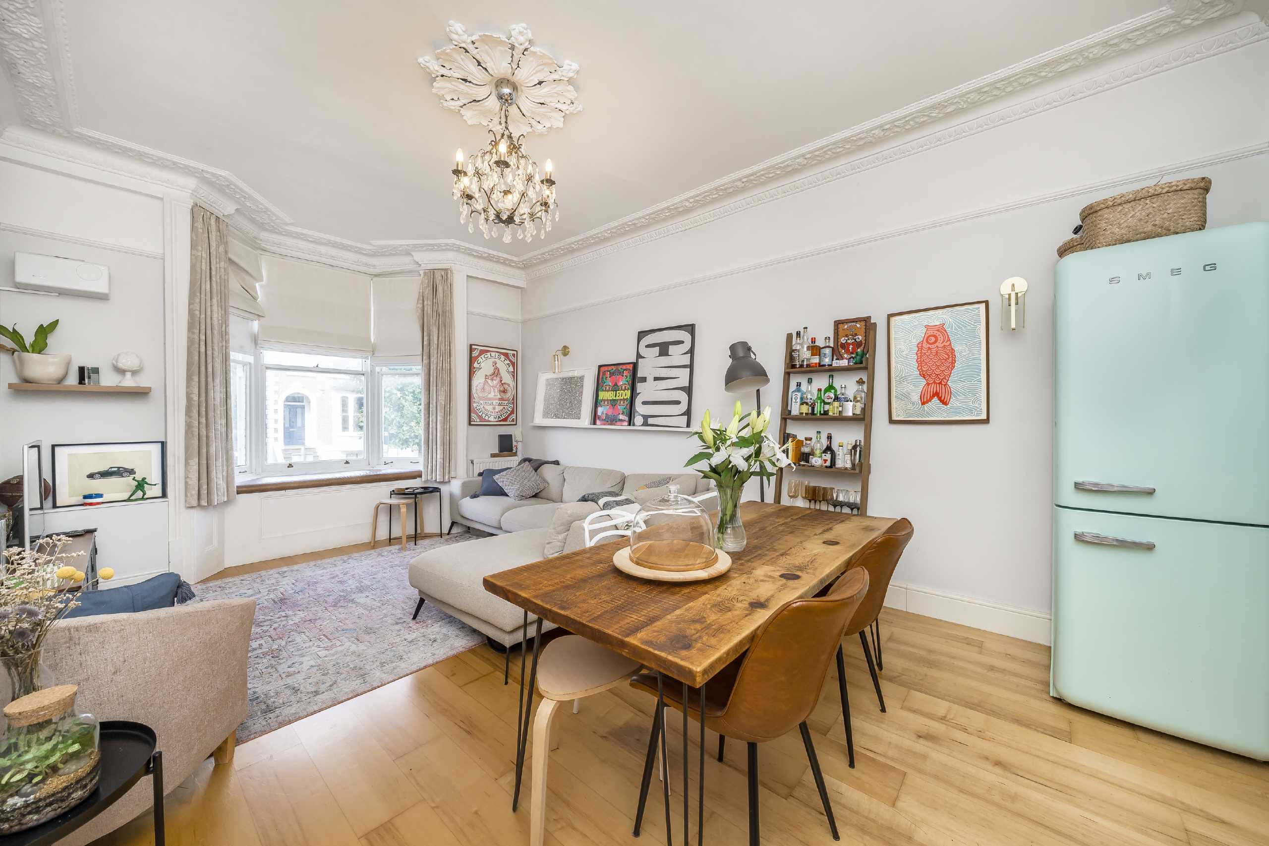 Flat Pelham Road in Greater London