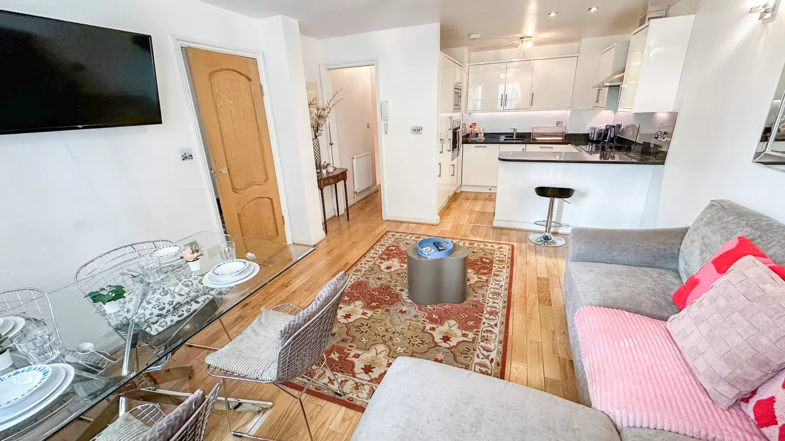 Flat Blomfield Road in City of Westminster