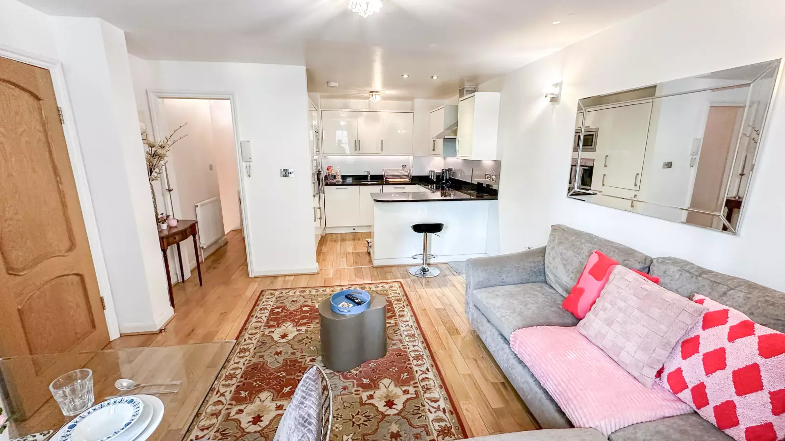 Flat Blomfield Road in City of Westminster