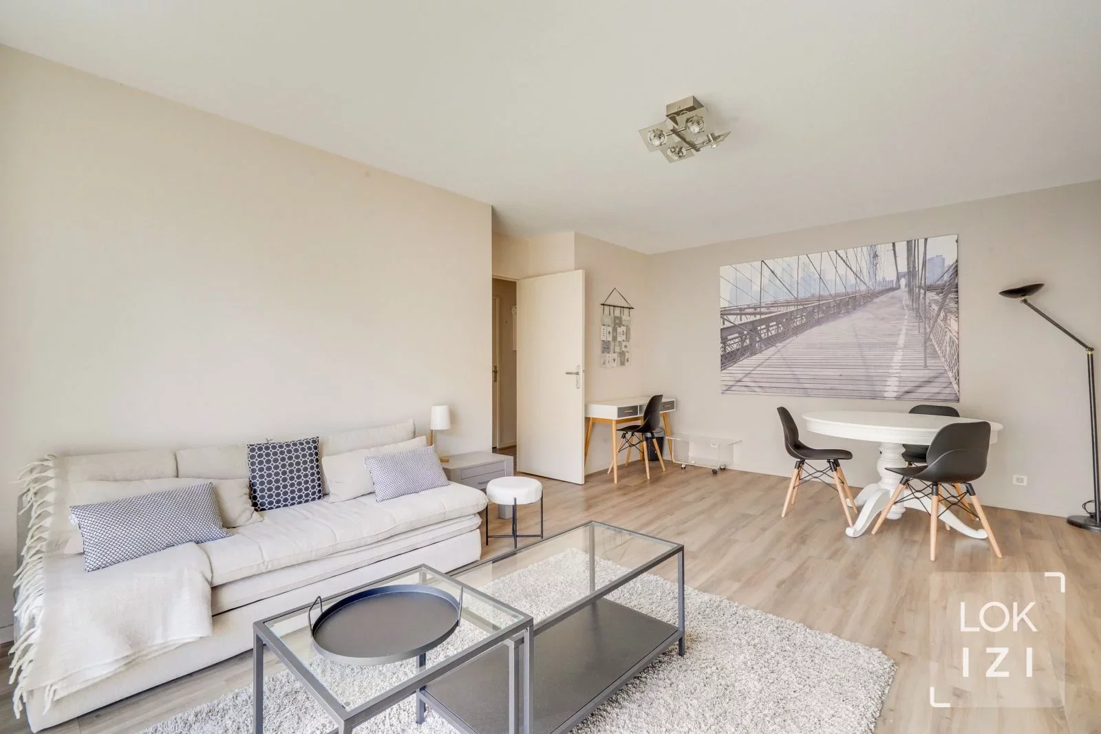 Appartement Rue du Jardin Public à Bordeaux
