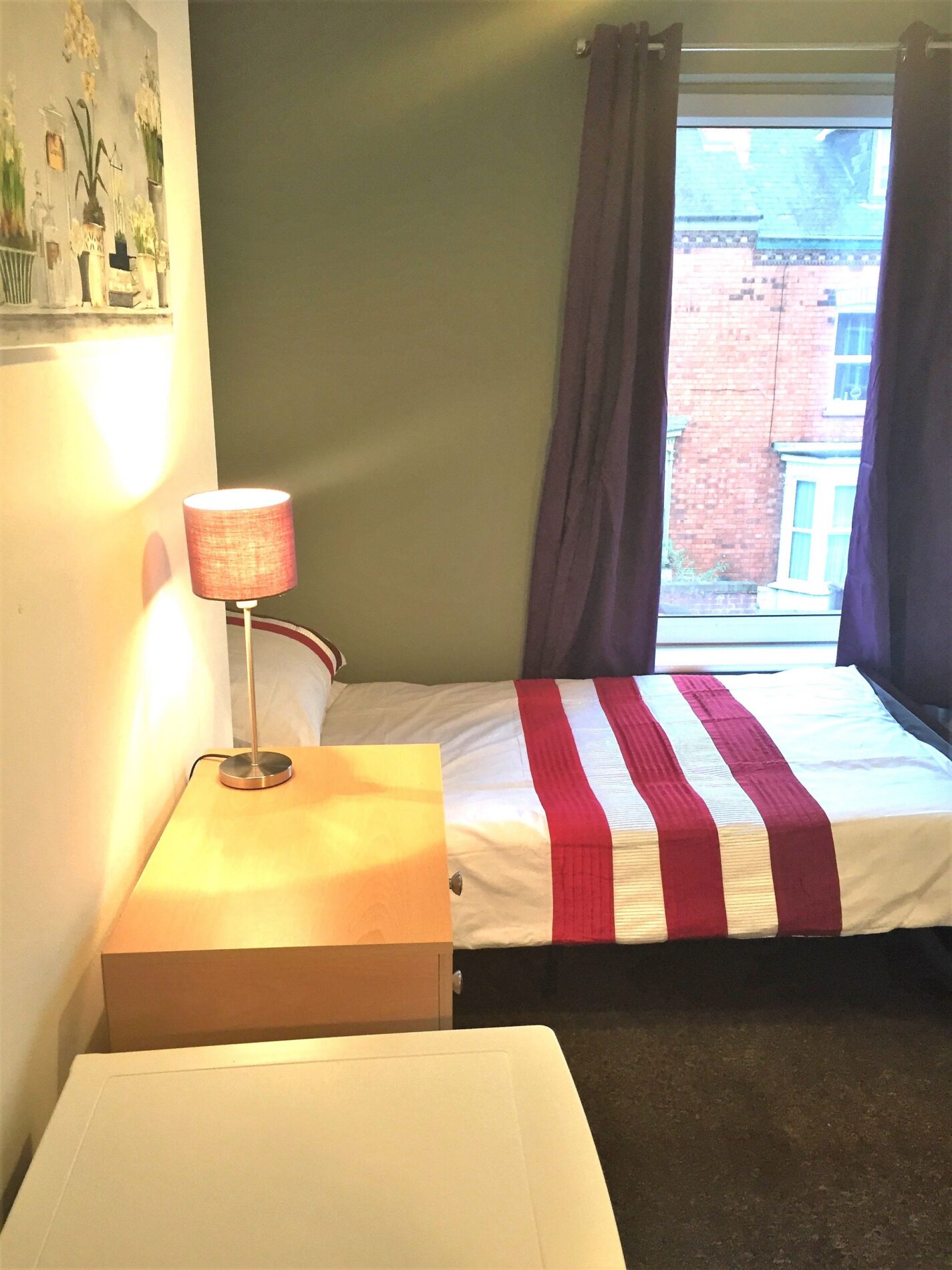Room Avondale Street in Lincoln
