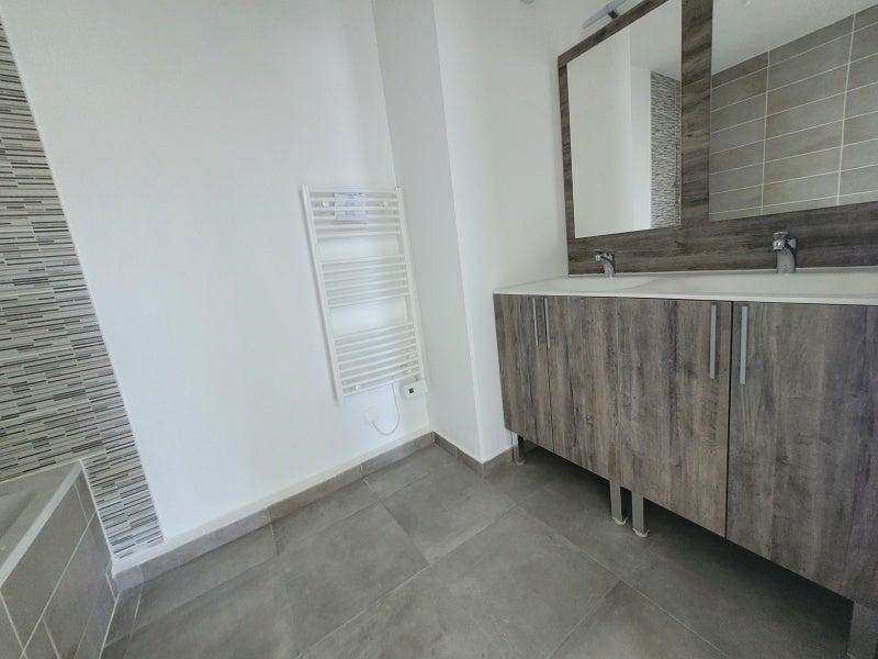 Appartement Route d'Avignon à Nîmes