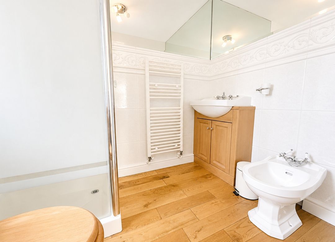 House Stockham Close in Cricklade
