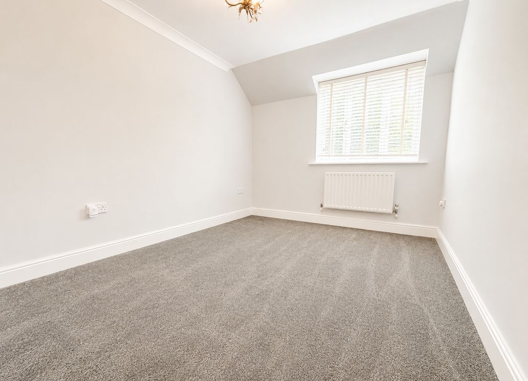 House Stockham Close in Cricklade