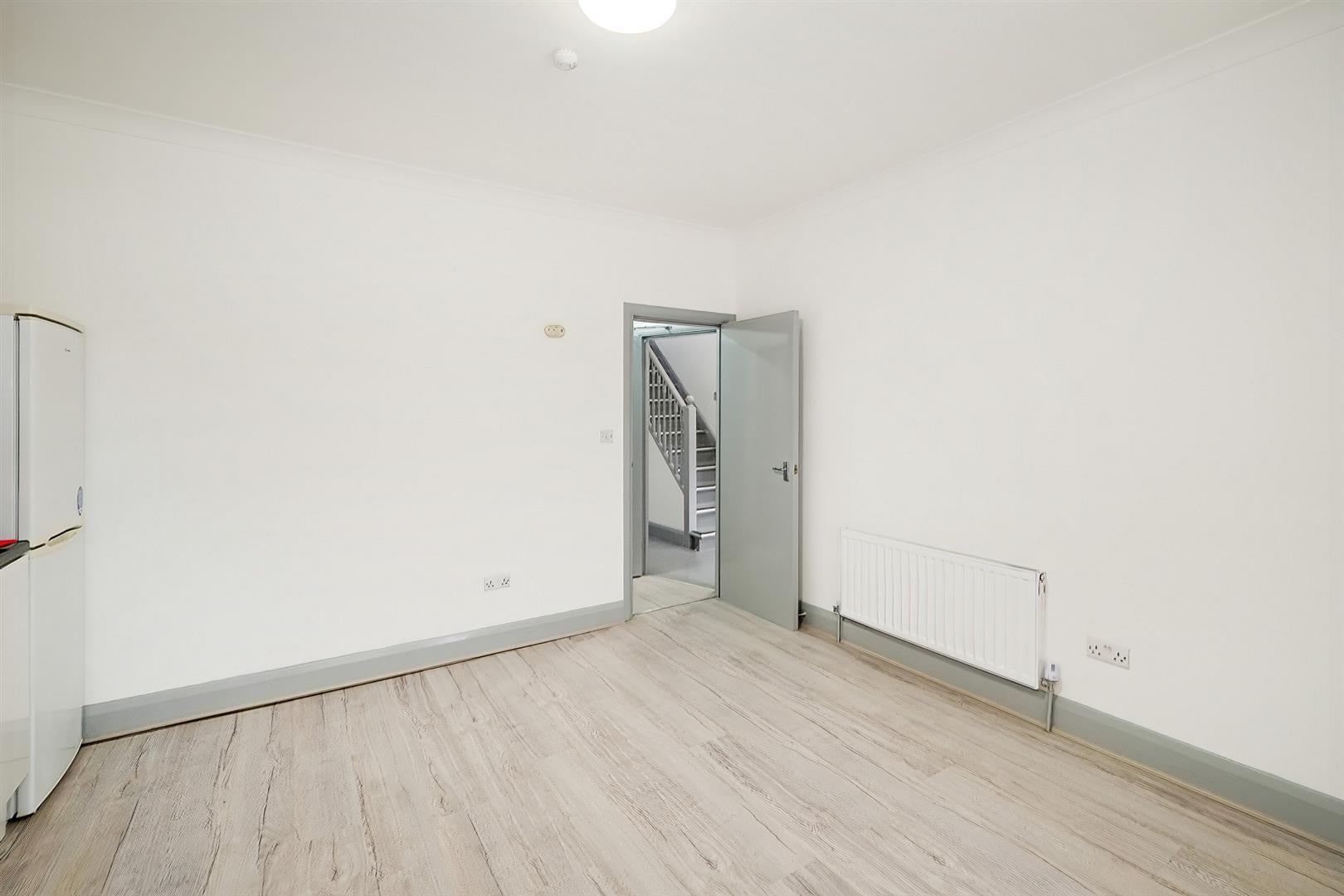 Flat North Birkbeck Road in Greater London